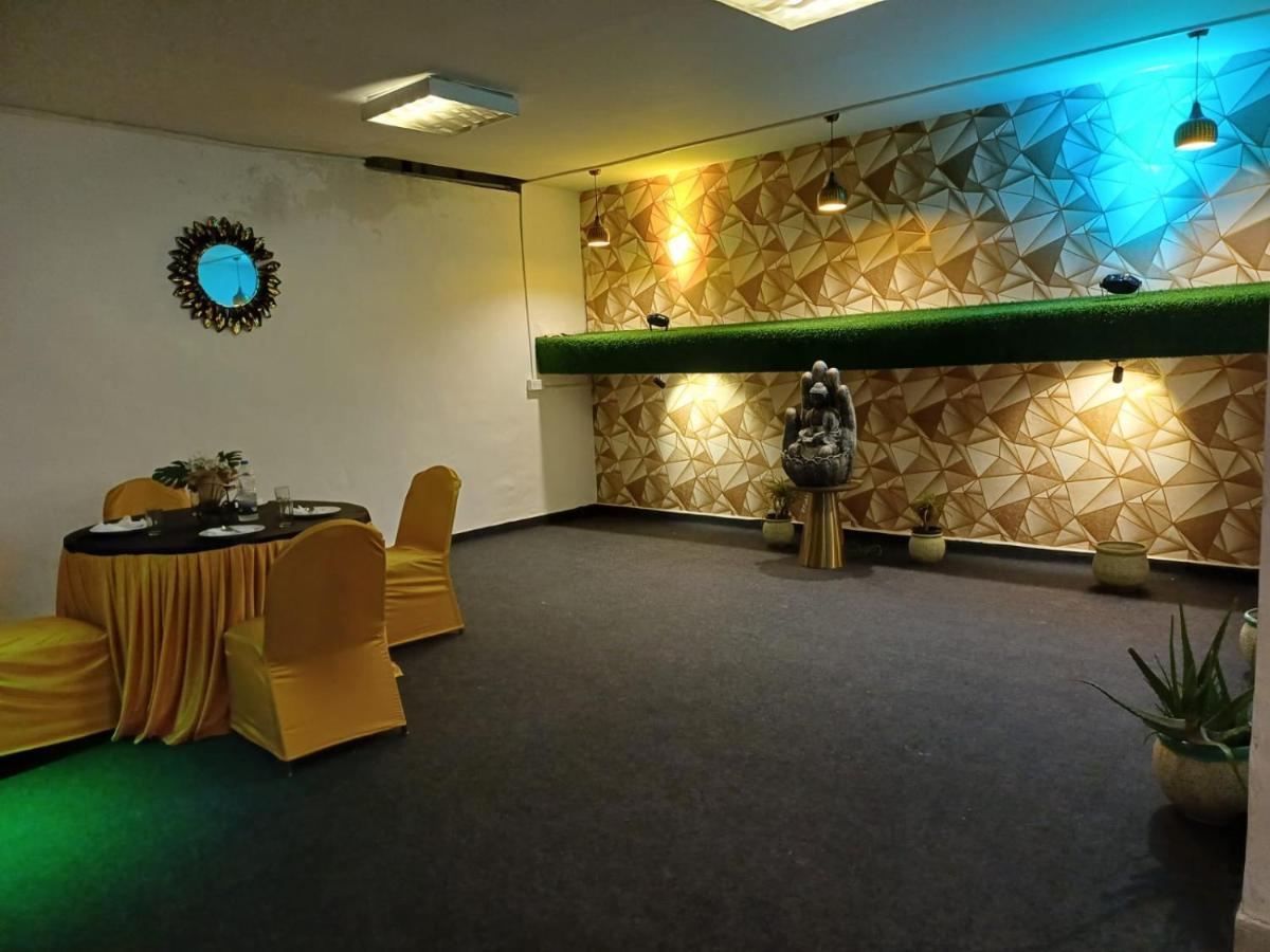 Hotel Elite Sector 45 I Gurgaon Central I Couple Friendly Екстер'єр фото