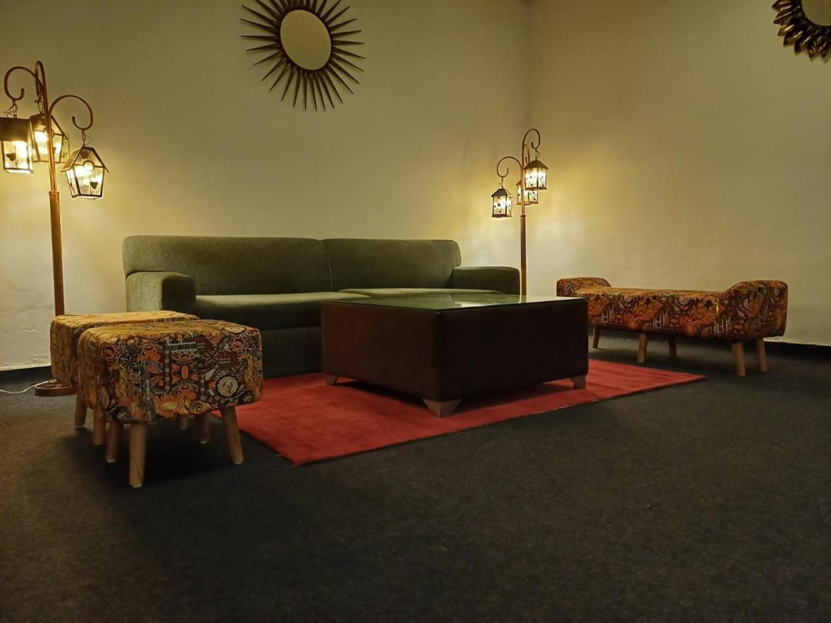 Hotel Elite Sector 45 I Gurgaon Central I Couple Friendly Екстер'єр фото