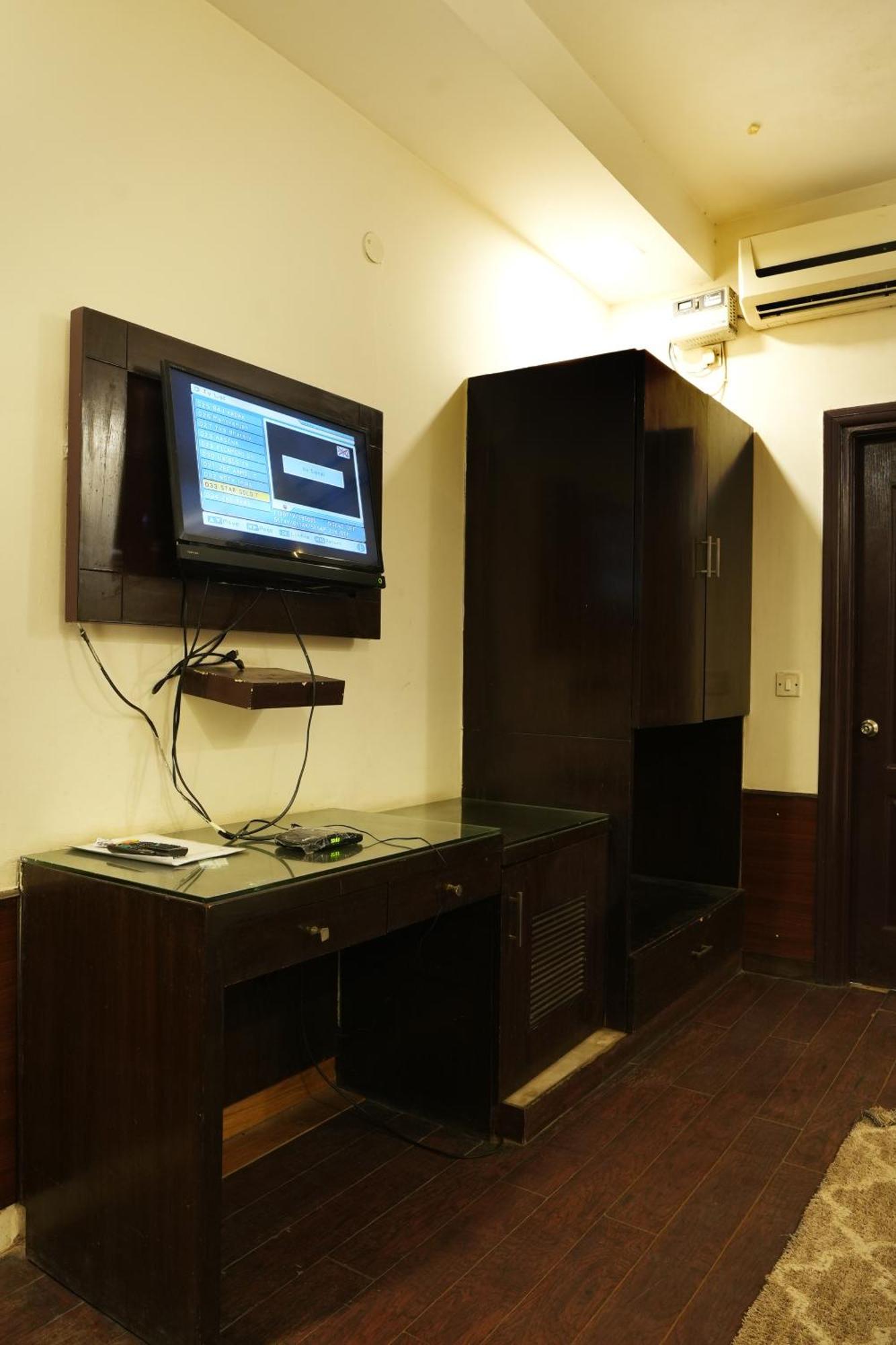 Hotel Elite Sector 45 I Gurgaon Central I Couple Friendly Екстер'єр фото