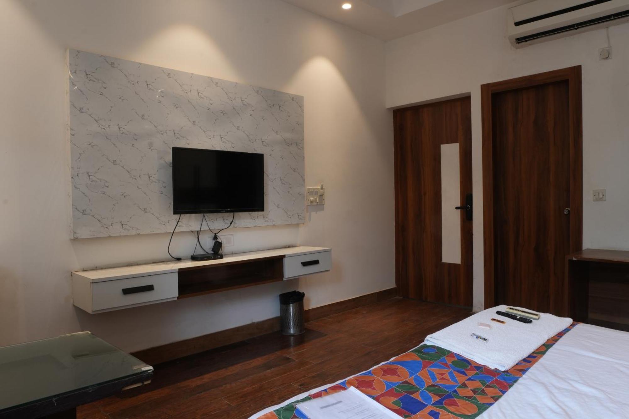 Hotel Elite Sector 45 I Gurgaon Central I Couple Friendly Екстер'єр фото