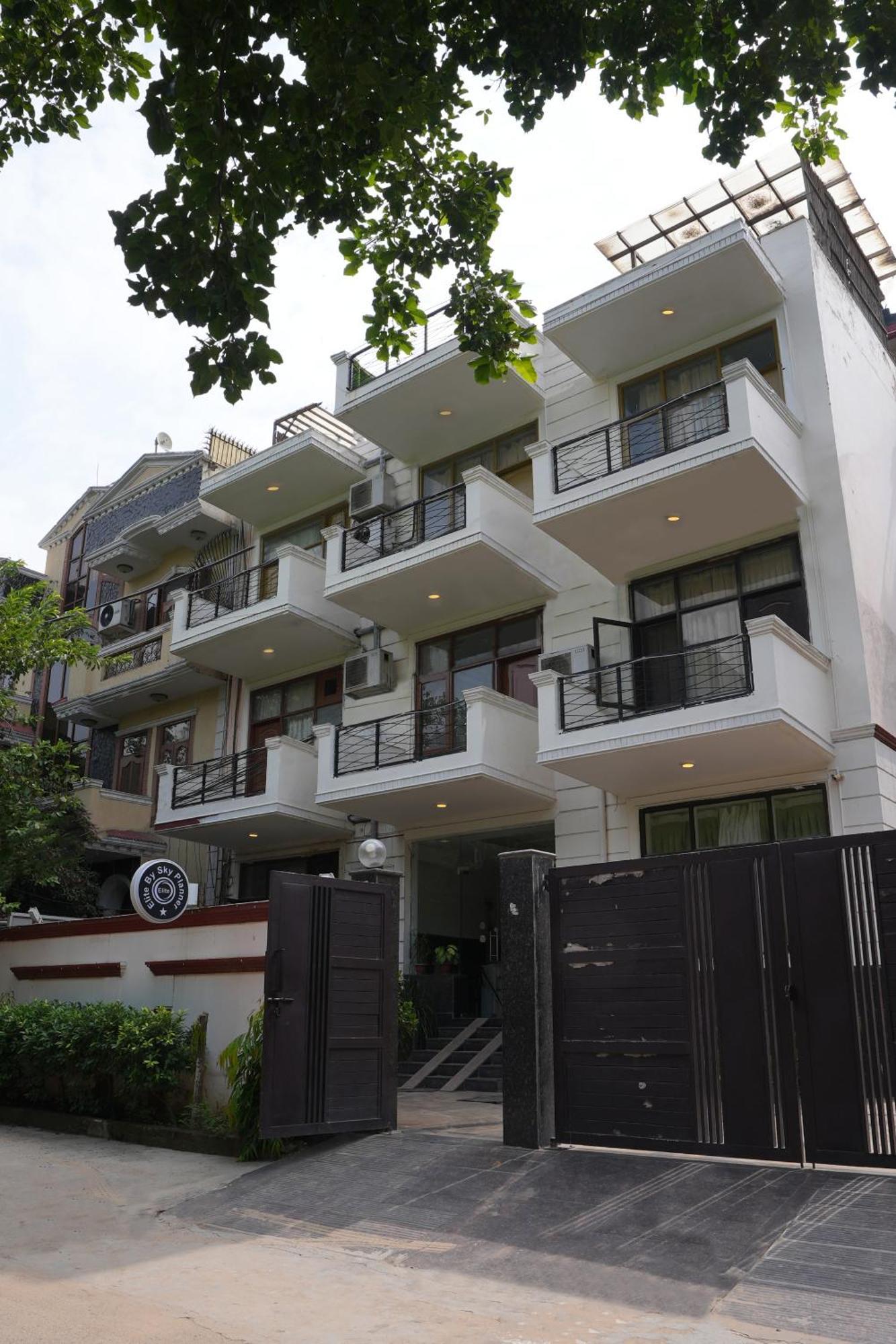 Hotel Elite Sector 45 I Gurgaon Central I Couple Friendly Екстер'єр фото