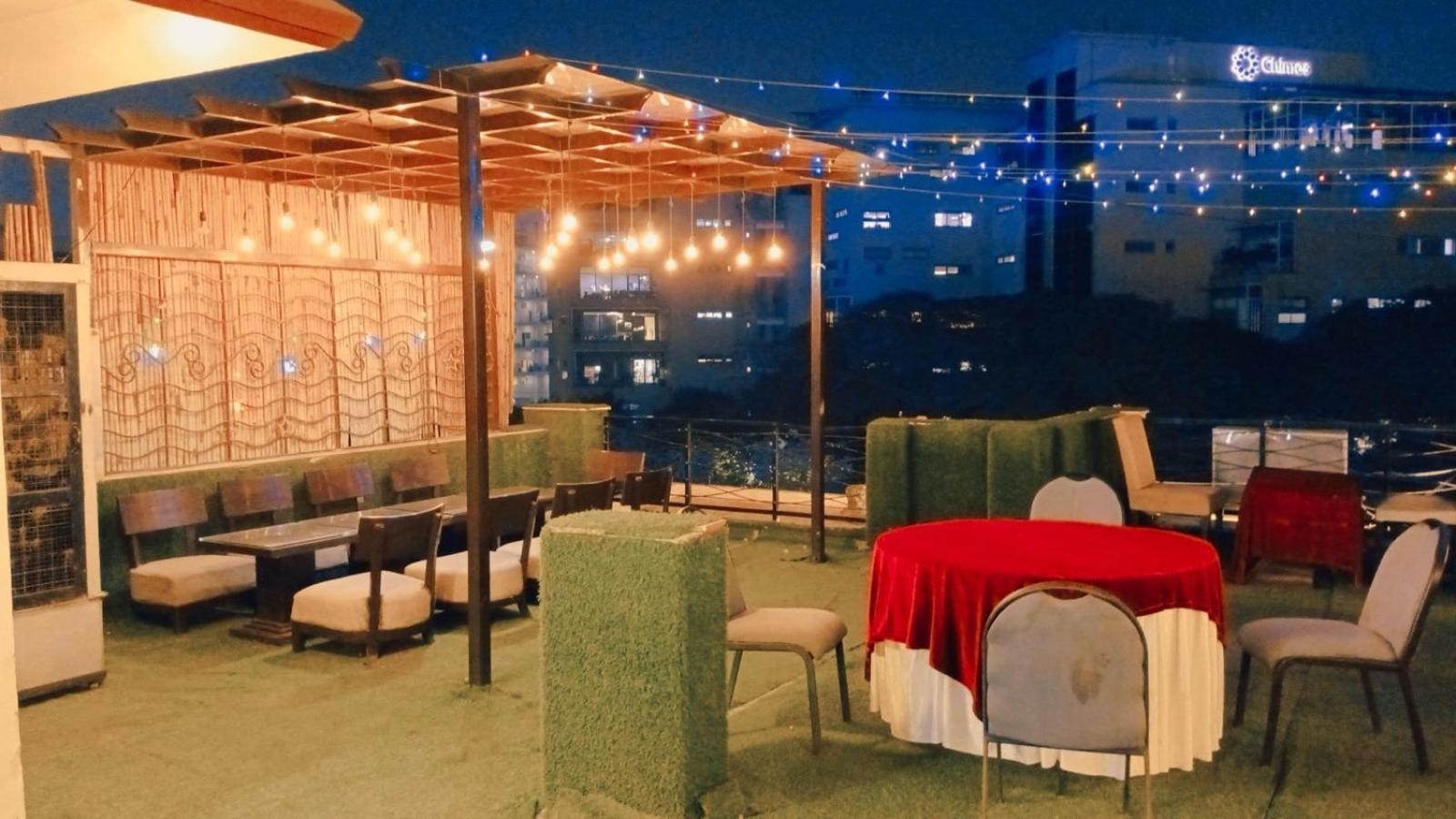 Hotel Elite Sector 45 I Gurgaon Central I Couple Friendly Екстер'єр фото
