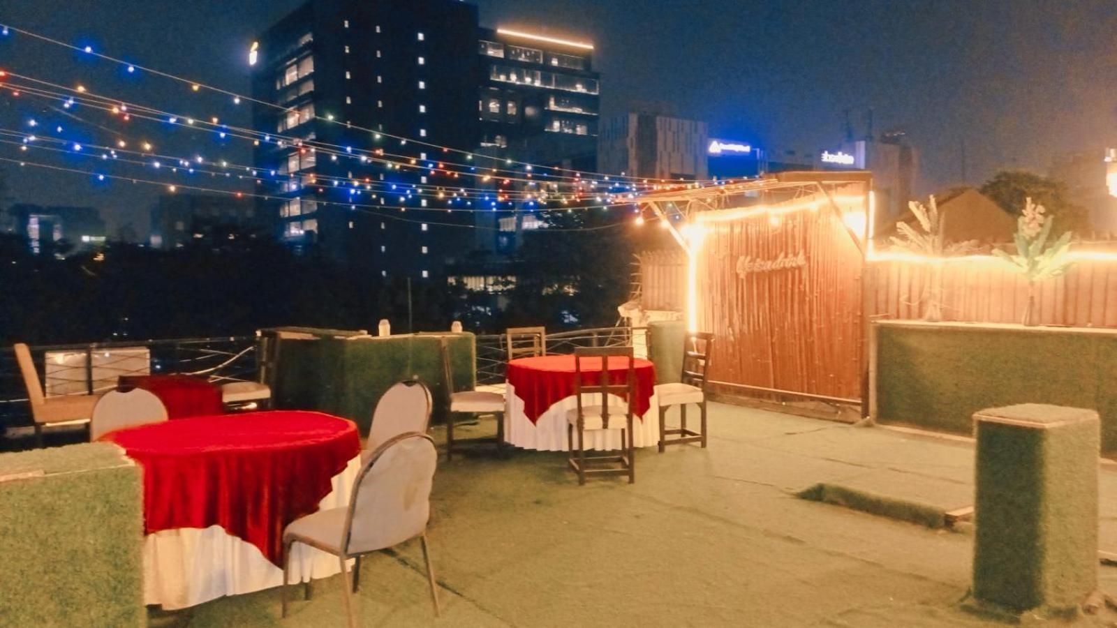 Hotel Elite Sector 45 I Gurgaon Central I Couple Friendly Екстер'єр фото